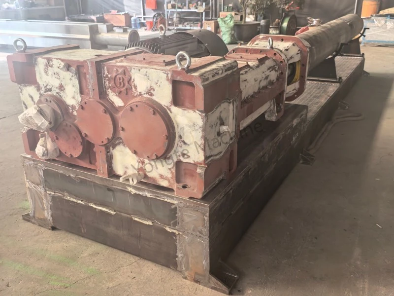 Easbhrúiteoir Dhá-scriú Comhthreomhar Ard-éifeachtúlachta le haghaidh Athchúrsáil Cur amú Scannán Plaisteacha i Táirgeadh