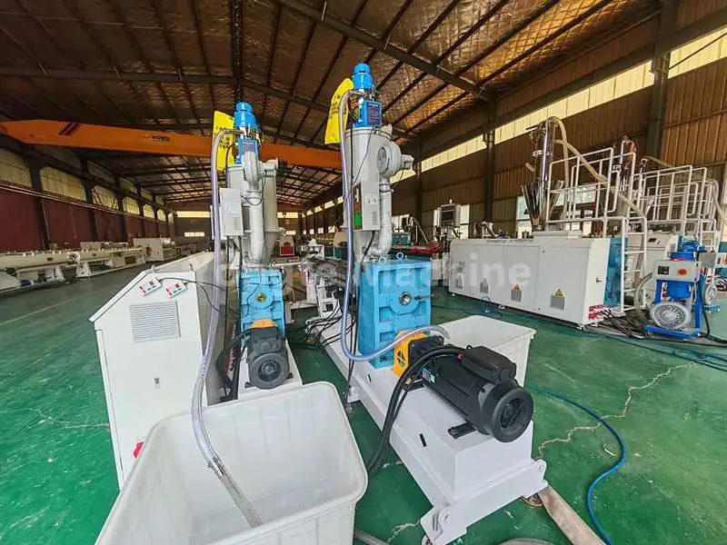 Material feeder for 16-63mm PPR Pipe Co Extrusion Line