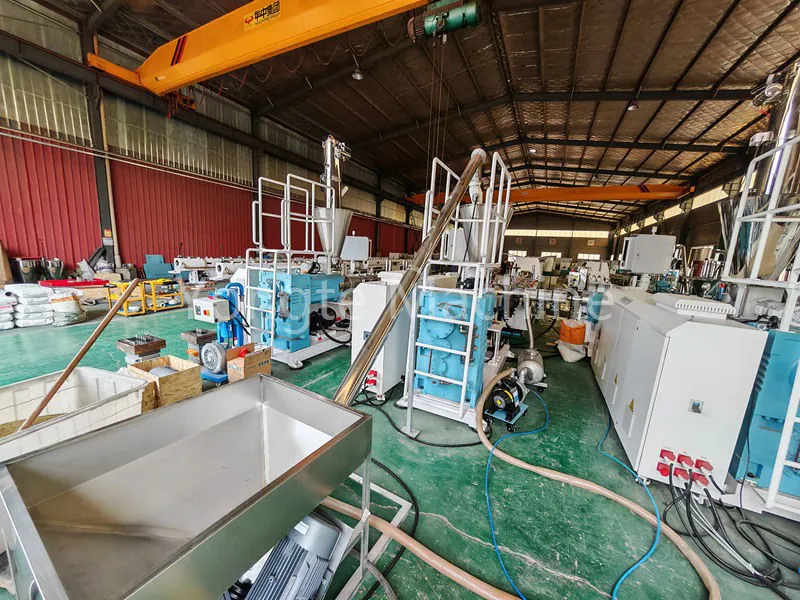 Líne Táirgthe Próiseála WPC